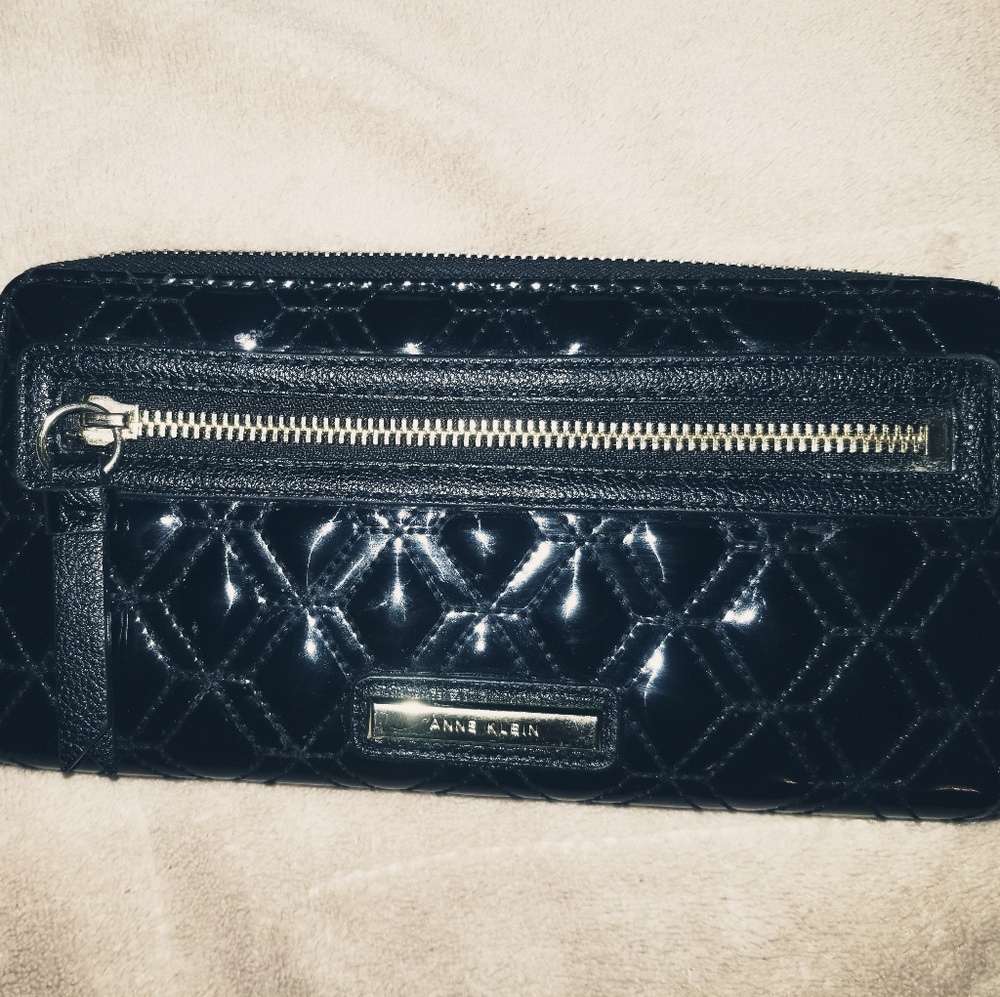 Anne Klein wallet